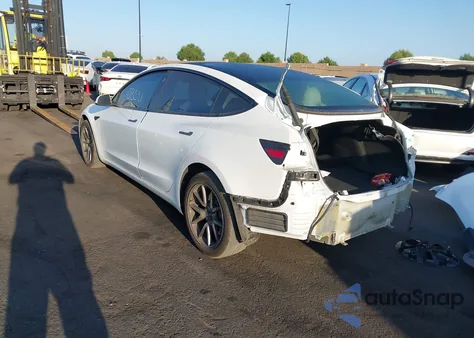 2023 Tesla Model 3 Rear-Wheel Drive z USA, uszkodzony, nr VIN 5YJ3E1EA2PF499871